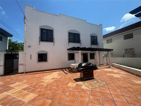 1236 SW 4th Street Miami FL 33135