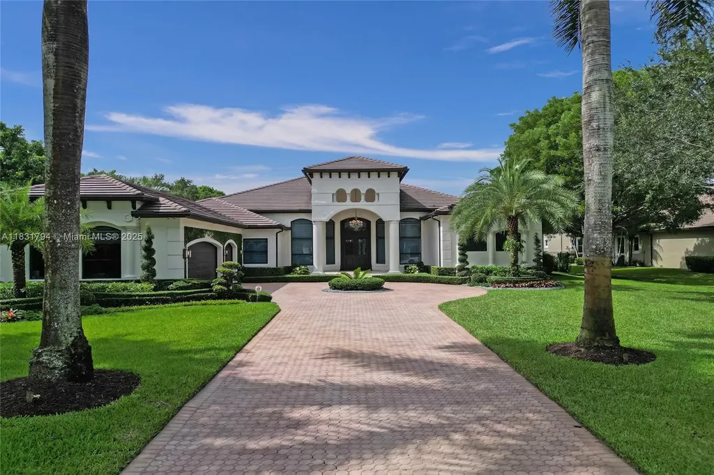11056 Blackhawk Boulevard Davie FL 33328