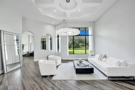 11056 Blackhawk Boulevard Davie FL 33328