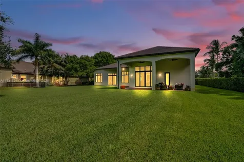 11056 Blackhawk Boulevard Davie FL 33328