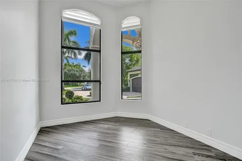 11056 Blackhawk Boulevard Davie FL 33328