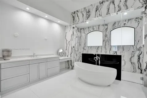 11056 Blackhawk Boulevard Davie FL 33328