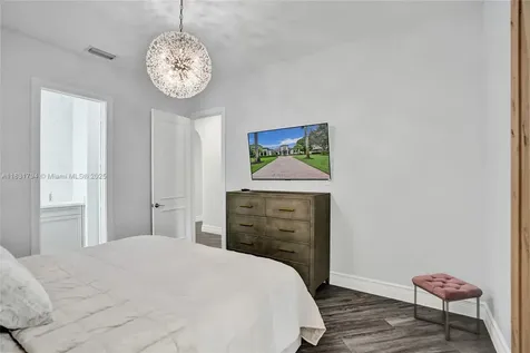 11056 Blackhawk Boulevard Davie FL 33328