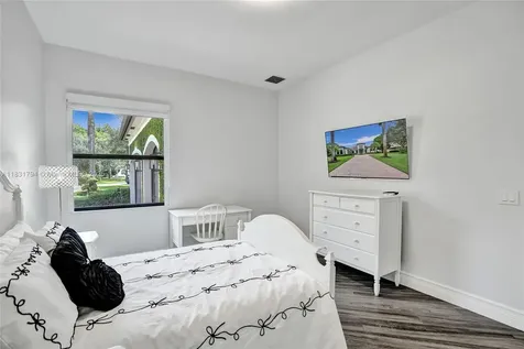 11056 Blackhawk Boulevard Davie FL 33328