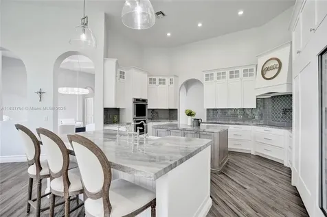 11056 Blackhawk Boulevard Davie FL 33328