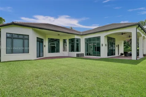 11056 Blackhawk Boulevard Davie FL 33328