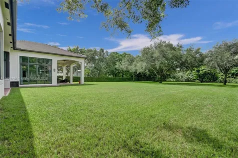 11056 Blackhawk Boulevard Davie FL 33328