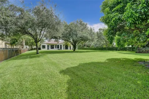 11056 Blackhawk Boulevard Davie FL 33328