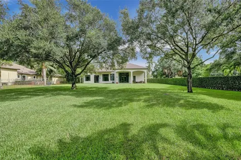11056 Blackhawk Boulevard Davie FL 33328