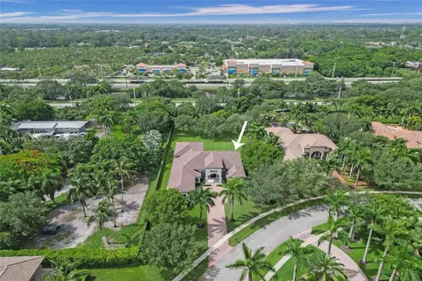 11056 Blackhawk Boulevard Davie FL 33328