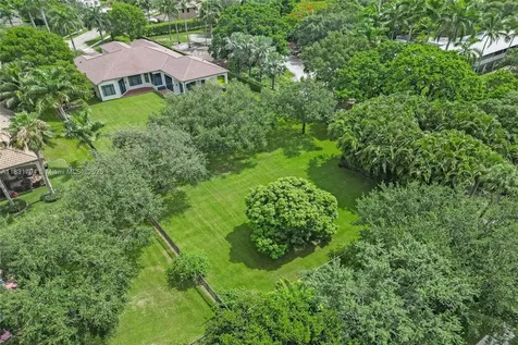 11056 Blackhawk Boulevard Davie FL 33328