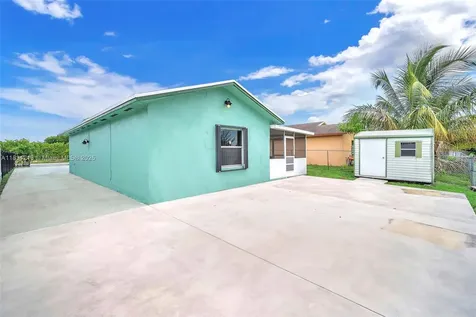 19415 NW 33rd Court Miami Gardens FL 33056