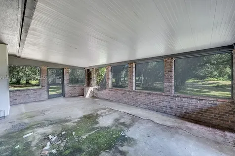 15621 Wendy Lane Fort Myers FL 33905