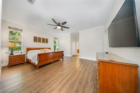 8229 SW 173rd Terrace Palmetto Bay FL 33157