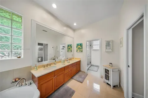 8229 SW 173rd Terrace Palmetto Bay FL 33157