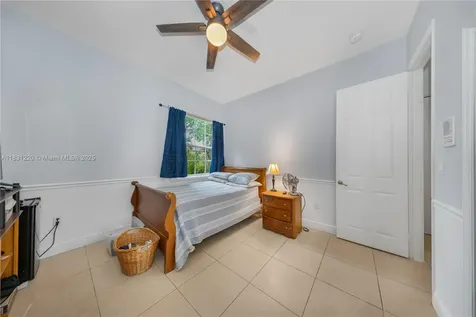 8229 SW 173rd Terrace Palmetto Bay FL 33157