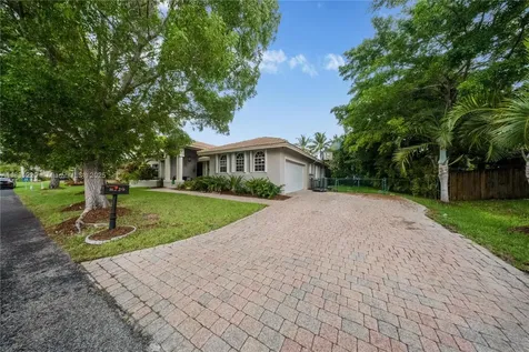 8229 SW 173rd Terrace Palmetto Bay FL 33157