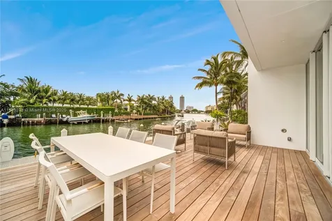 1011 W 48th Street Miami Beach FL 33140