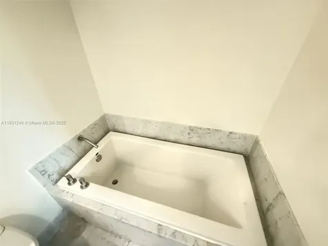 244 Biscayne Boulevard Miami FL 33132