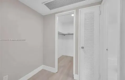 5700 Collins Avenue Miami Beach FL 33140