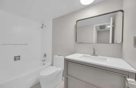 5700 Collins Avenue Miami Beach FL 33140