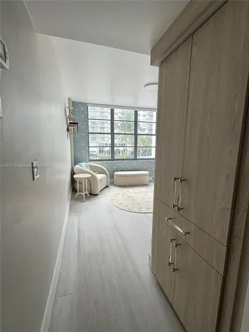 5700 Collins Avenue Miami Beach FL 33140