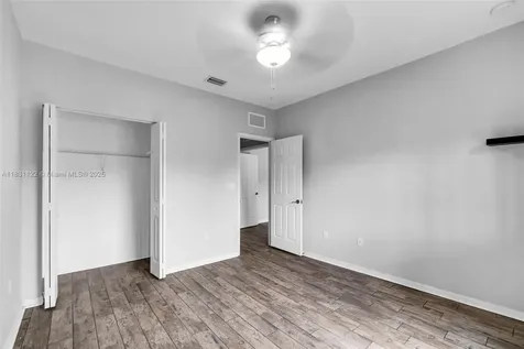 2345 SE 16th Place Homestead FL 33035