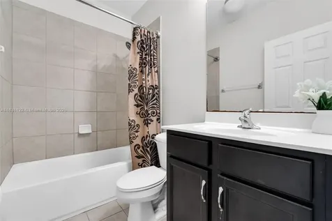 2345 SE 16th Place Homestead FL 33035