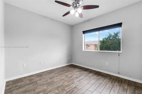 2345 SE 16th Place Homestead FL 33035