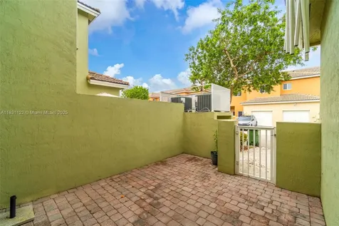 2345 SE 16th Place Homestead FL 33035