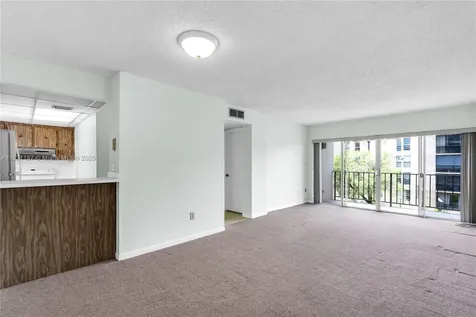 8895 Fontainebleau Boulevard Miami FL 33172