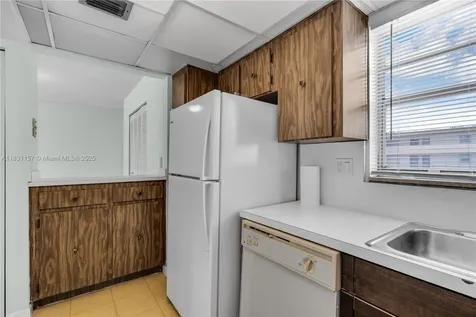 8895 Fontainebleau Boulevard Miami FL 33172