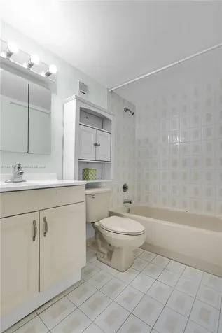 8895 Fontainebleau Boulevard Miami FL 33172
