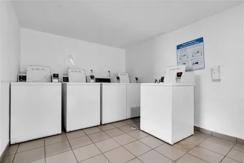 8895 Fontainebleau Boulevard Miami FL 33172