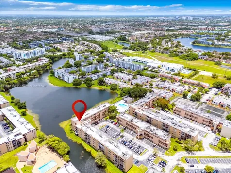 8895 Fontainebleau Boulevard Miami FL 33172