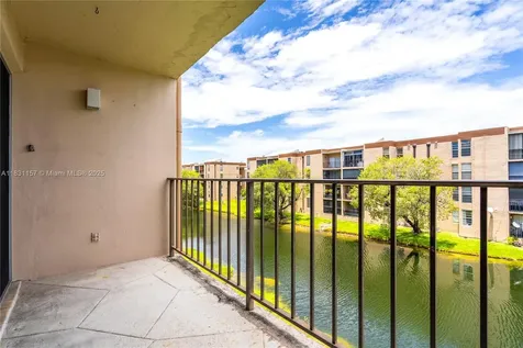 8895 Fontainebleau Boulevard Miami FL 33172