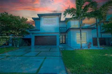 15976 SW 136th Terrace Miami FL 33196