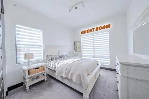 15976 SW 136th Terrace Miami FL 33196
