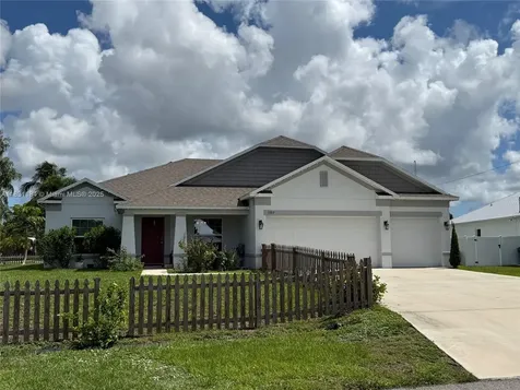 1002 SW College Park Road Port St. Lucie FL 34953