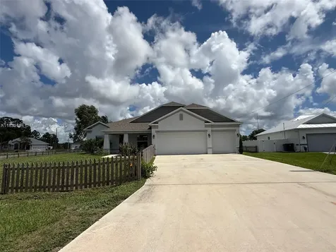 1002 SW College Park Road Port St. Lucie FL 34953