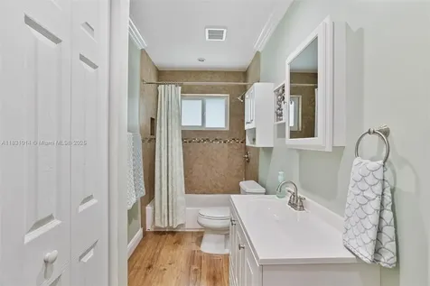 9230 SW 192nd Drive Cutler Bay FL 33157