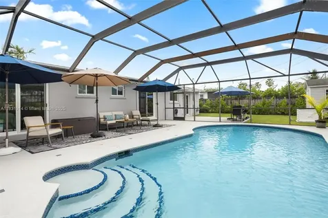 9230 SW 192nd Drive Cutler Bay FL 33157