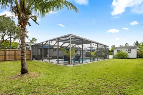 9230 SW 192nd Drive Cutler Bay FL 33157