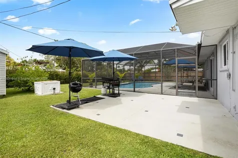 9230 SW 192nd Drive Cutler Bay FL 33157