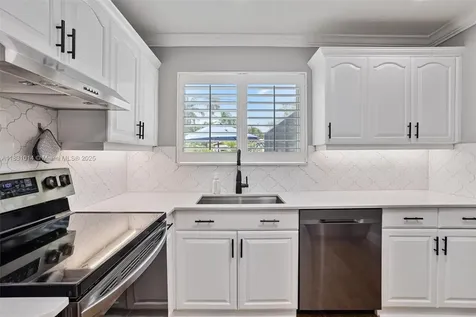 9230 SW 192nd Drive Cutler Bay FL 33157