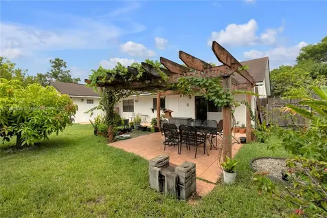 6740 NW 45th Street Lauderhill FL 33319