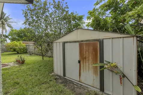 6740 NW 45th Street Lauderhill FL 33319