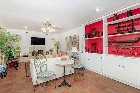 8445 SW 80th Place Miami FL 33143