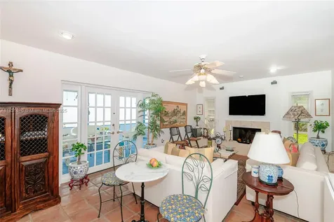 8445 SW 80th Place Miami FL 33143
