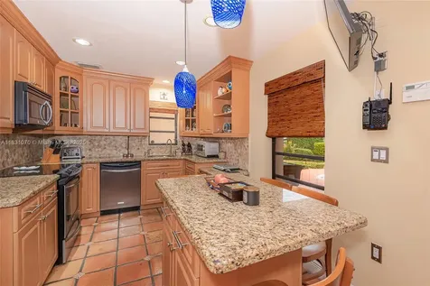 8445 SW 80th Place Miami FL 33143